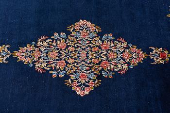 MATTA, Kirman, old, 305x180 cm, signerad.