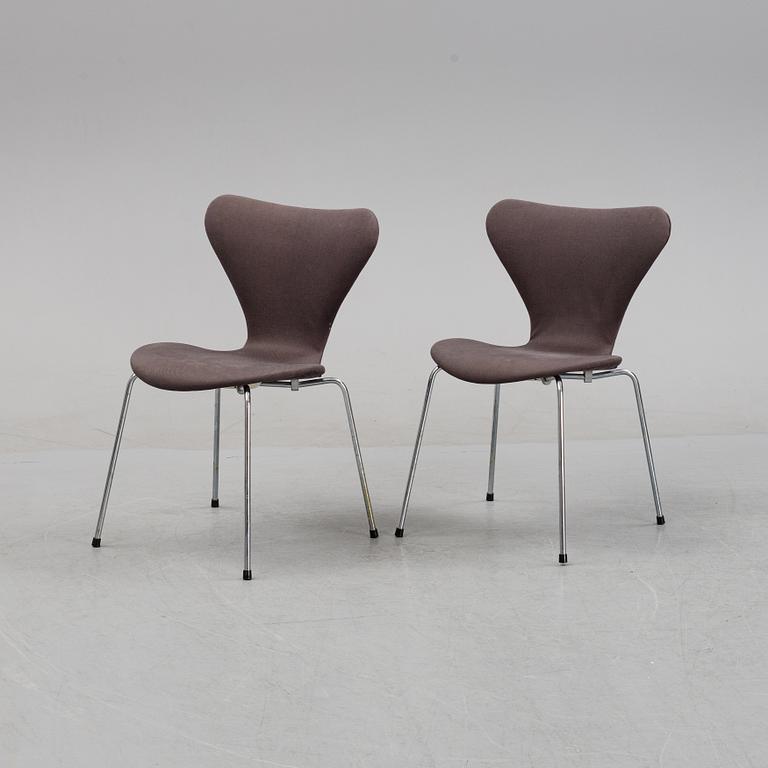 Arne Jacobsen, stolar, 10st, "Sjuan", Fritz Hansen, 1980.