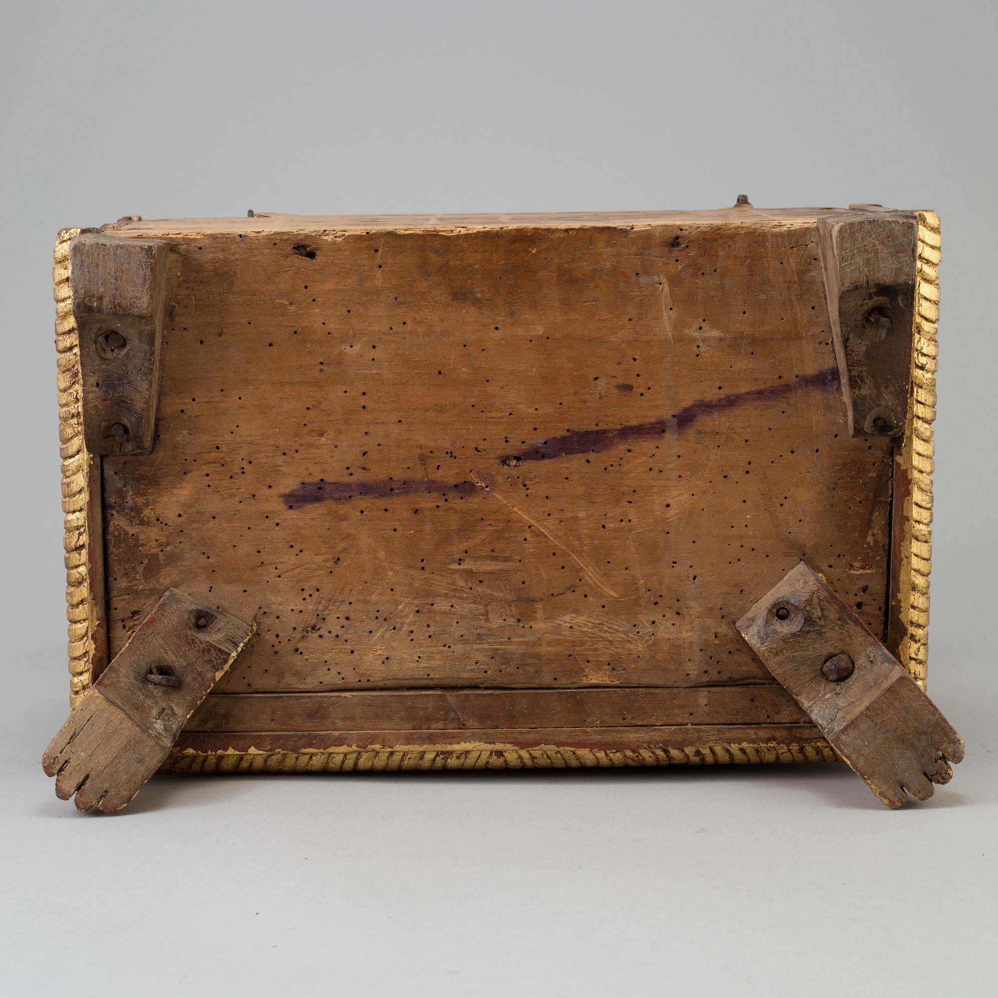 SKRIN, målat trä, 1800-tal.