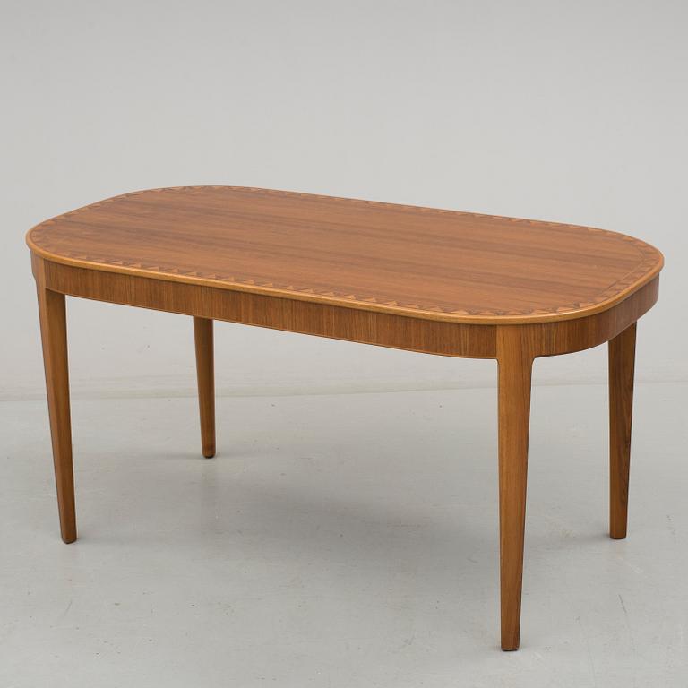 SOFFBORD, Carl Malmsten, enligt uppgift specialtillverkat 1972.