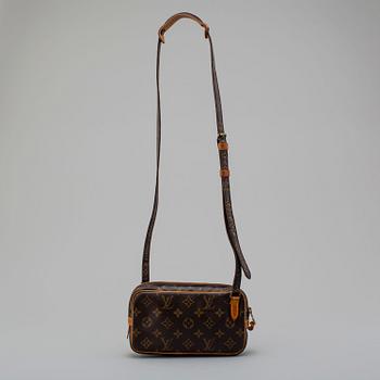 LOUIS VUITTON, 'Marly Bandouliere'.