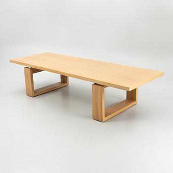 Matbord, troligen Italien, 2000-tal.