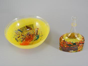 SKÅL samt FLASKA, glas, Bertil Vallien, Kosta Boda, 1900-talets slut.