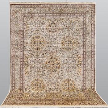 Carpet, silk, oriental, approx. 279 x 184 cm.