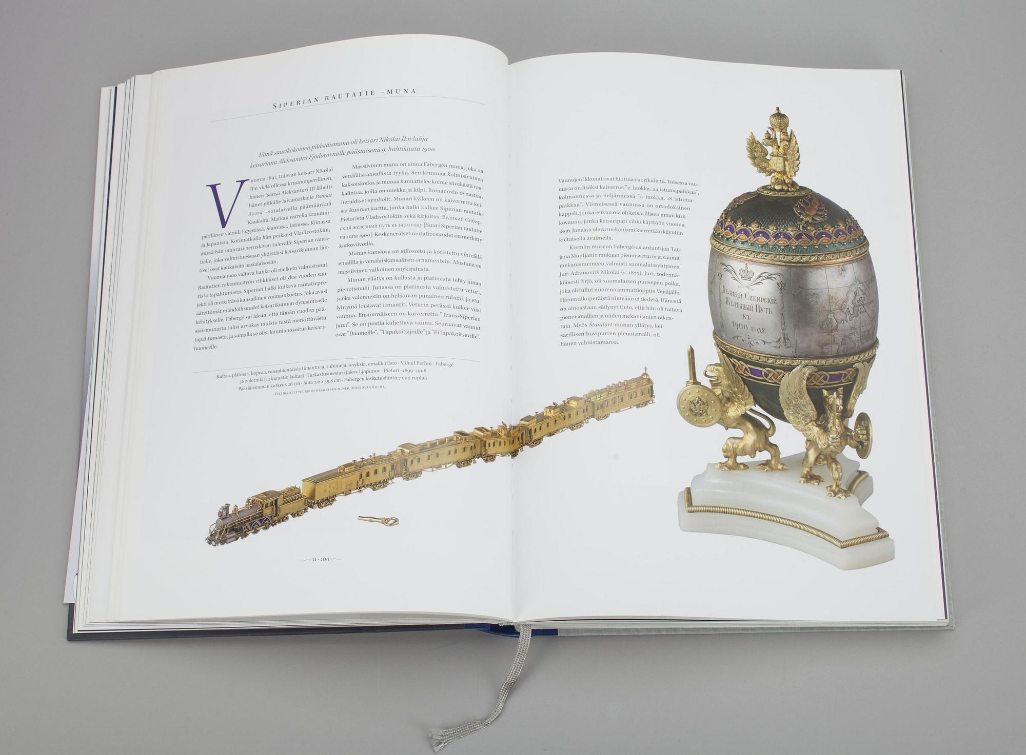 BOK, "Fabergé ja hänen suomalaiset mestarinsa" Ulla Tillander-Godenhielm, Tammi, Helsingfors 2008. Numrerad 1800/1619.