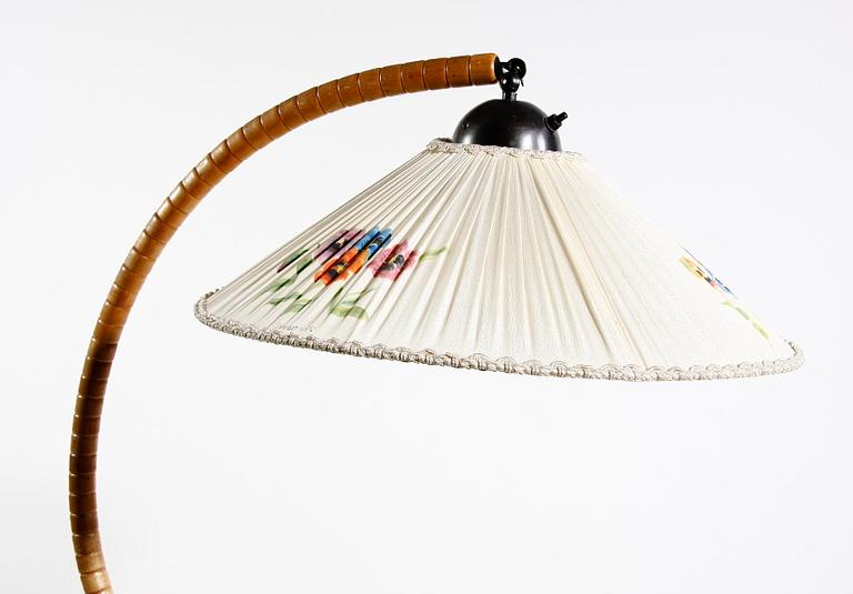 GOLVARMATUR. Trä, 1900-talets första hälft.