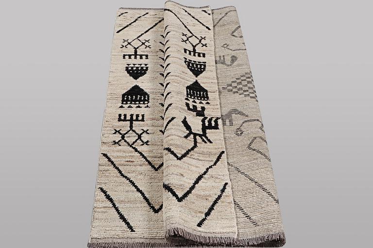 A rug, Morocco, Berber, ca 232 x 162 cm.