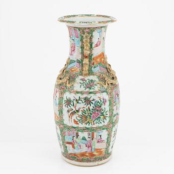 Vas, porslin, Kanton, Qingdynastin, 1800-tal.