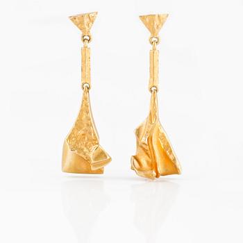 ÖRHÄNGEN, Björn Weckström, Lapponia, 1993, 18K guld. Vikt 9,1 gram.