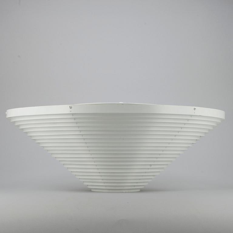 TAKLAMPA, modell A66A, Alvar Aalto, Valaisinpaja Oy. Höjd 23 cm.