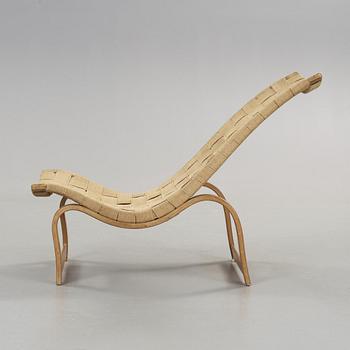 BRUNO MATHSSON, för Firma Karl Mathsson, Värnamo, 1936. Vilstol.