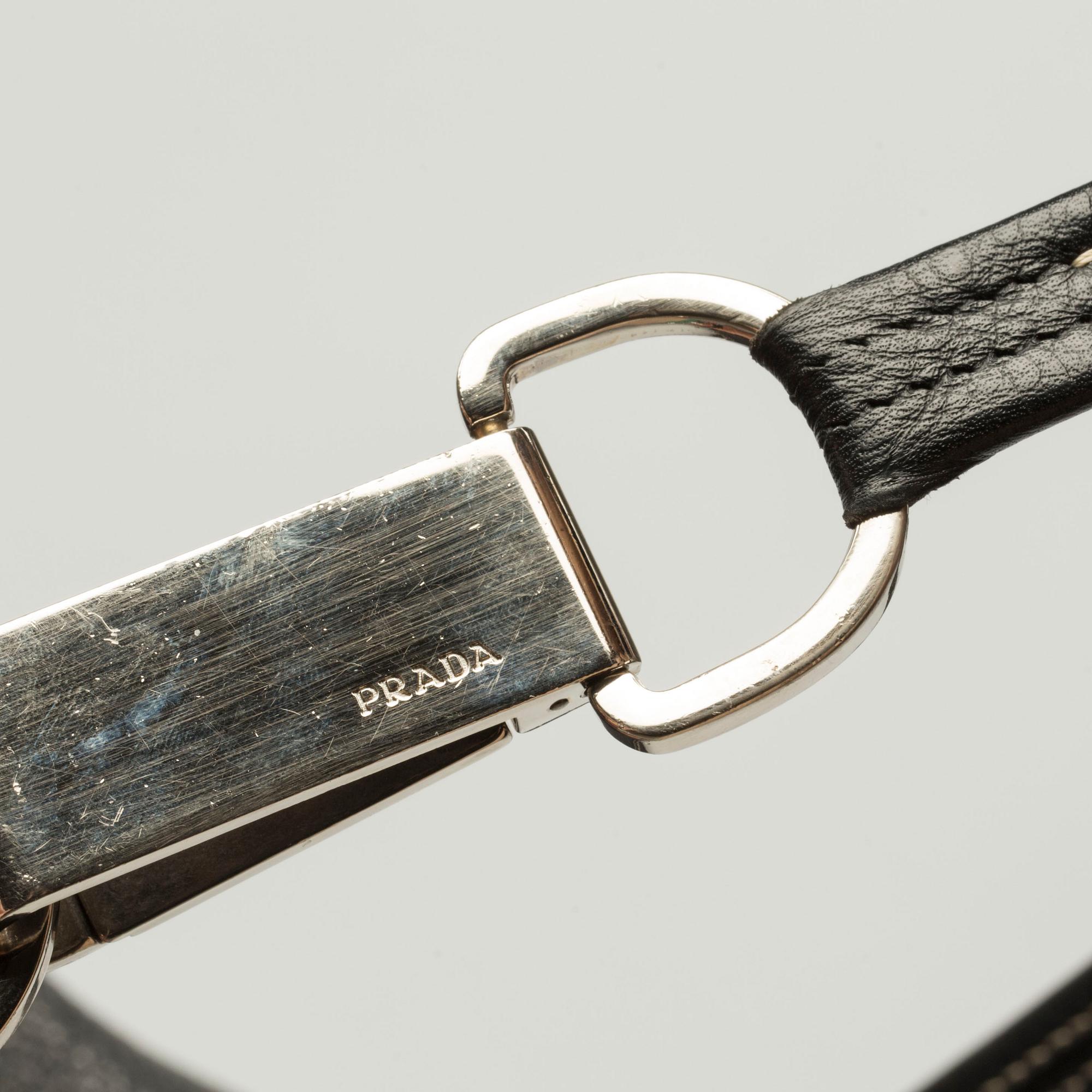 VÄSKA, Prada.