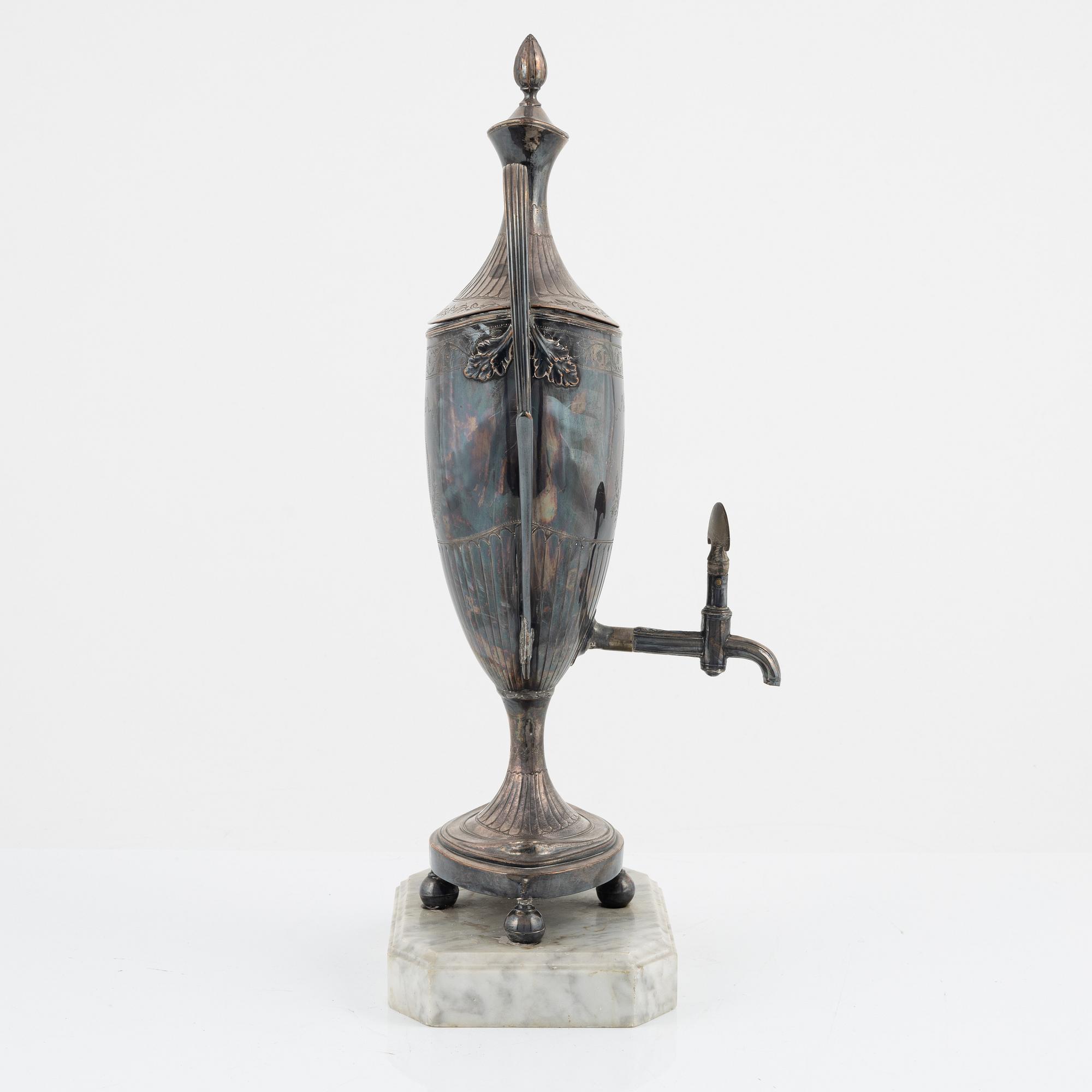 A silver plated samovar, around the year 1900.