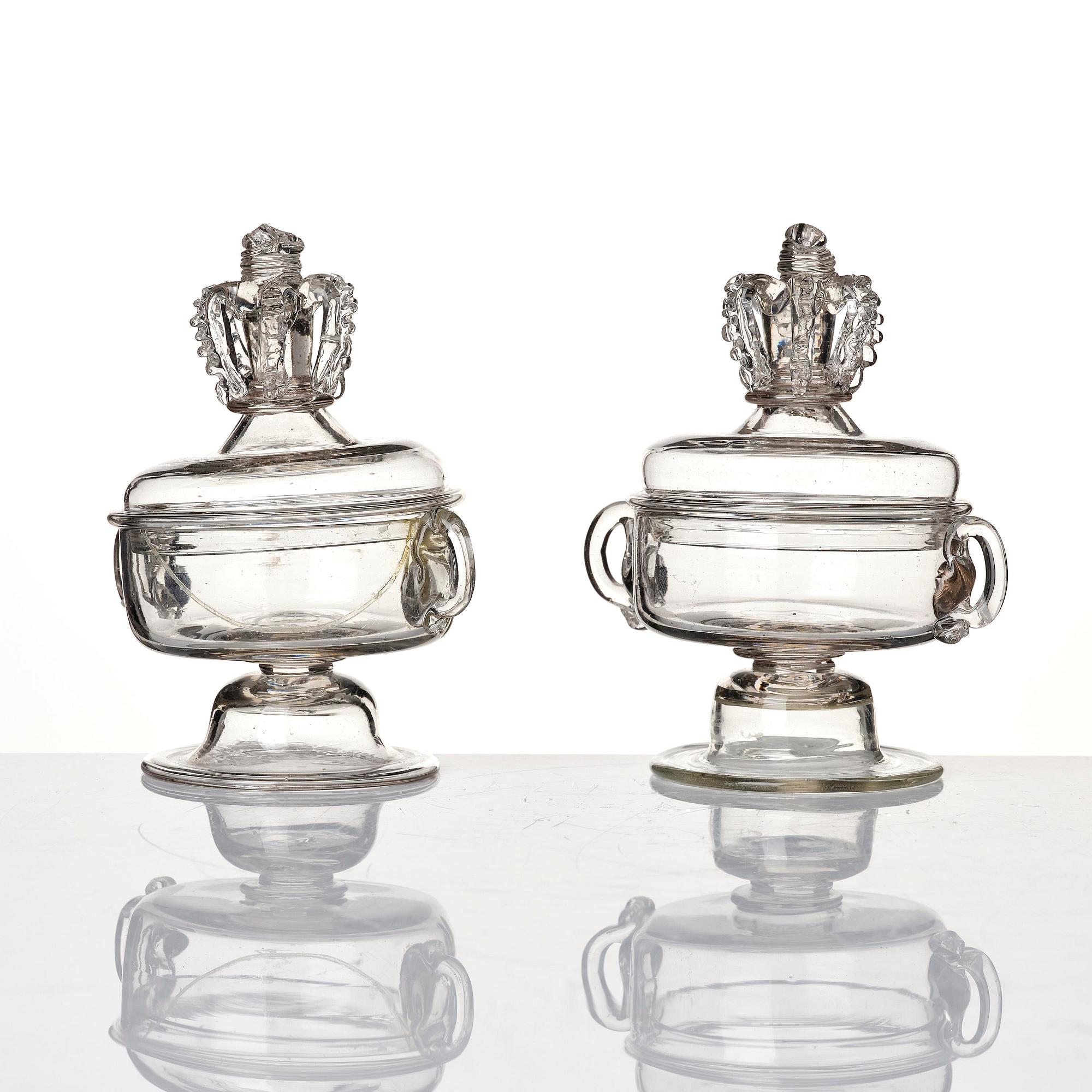 A pair of Swedish butter boxes with covers, Kosta, 18th century.