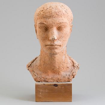 ASMUND ARLE, Sculpture, terracotta,l signed A. Arle and dated -47.