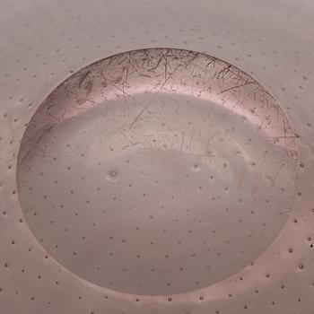 Gunnel Nyman, A glass bowl, model 'GN 11'. Signed G. Nyman Nuutajärvi Notsjö. Unclear date.