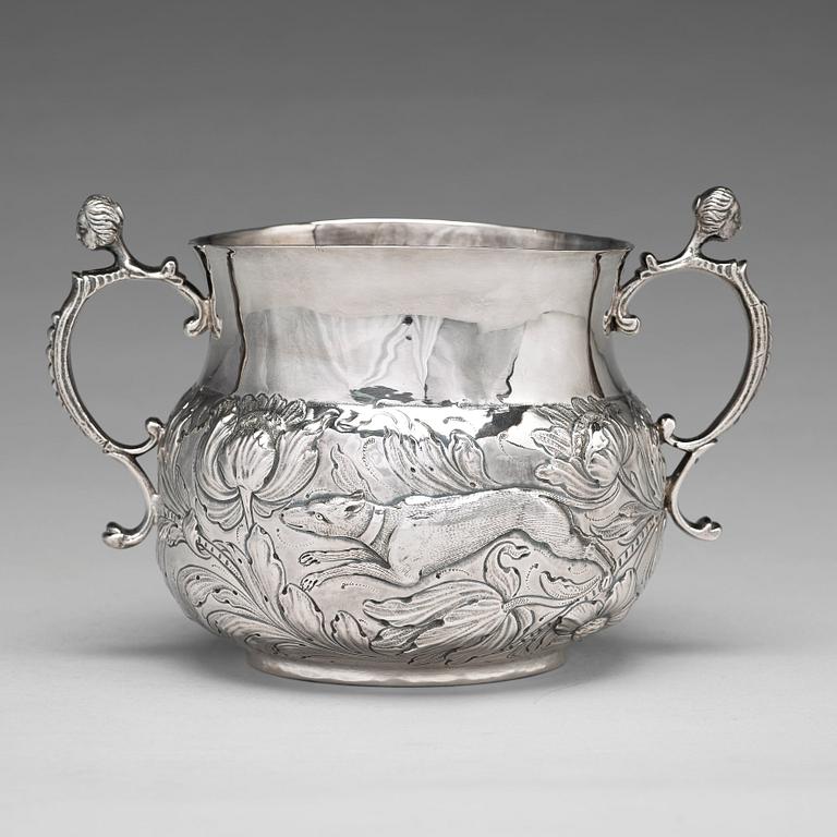 "Porringer", silver London 1664, mästarstämpel TA sannolikt för Thomas Aylinge.