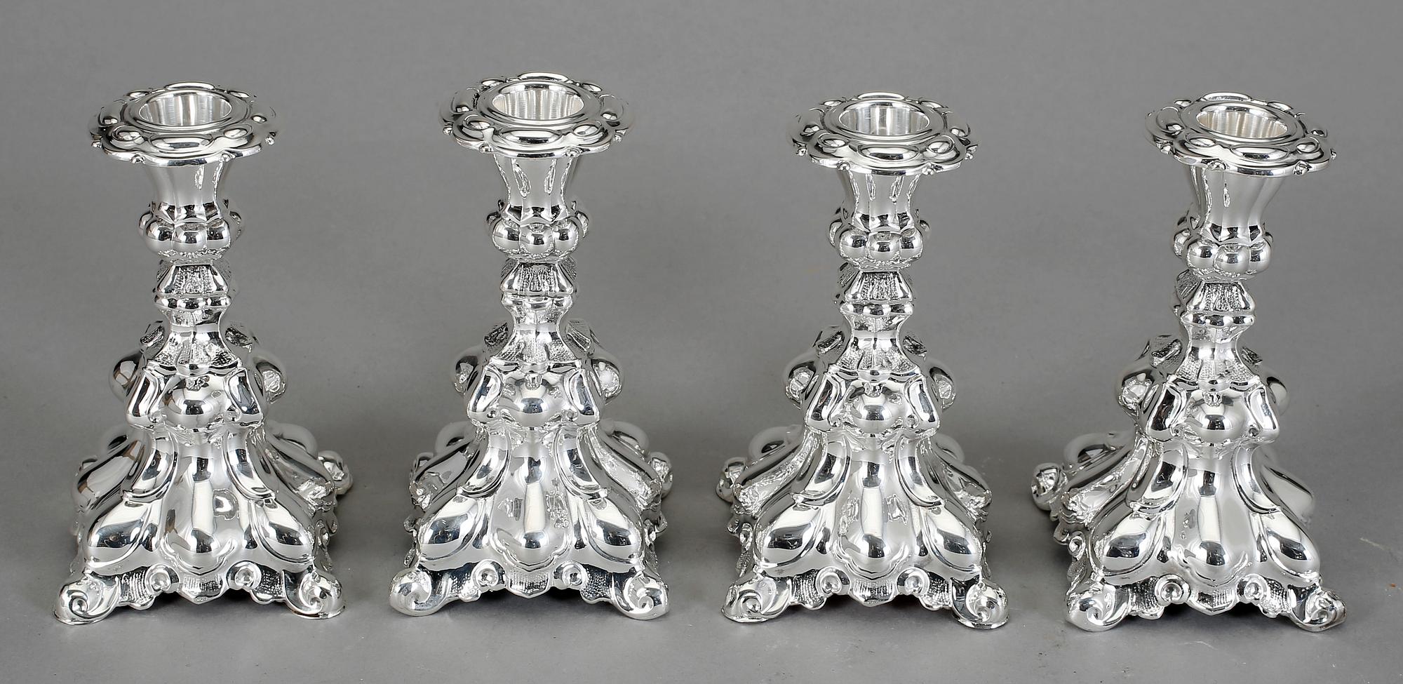 LJUSSTAKAR, 4st, silver, rokokostil, svenska importstämplar, 1900-tal.