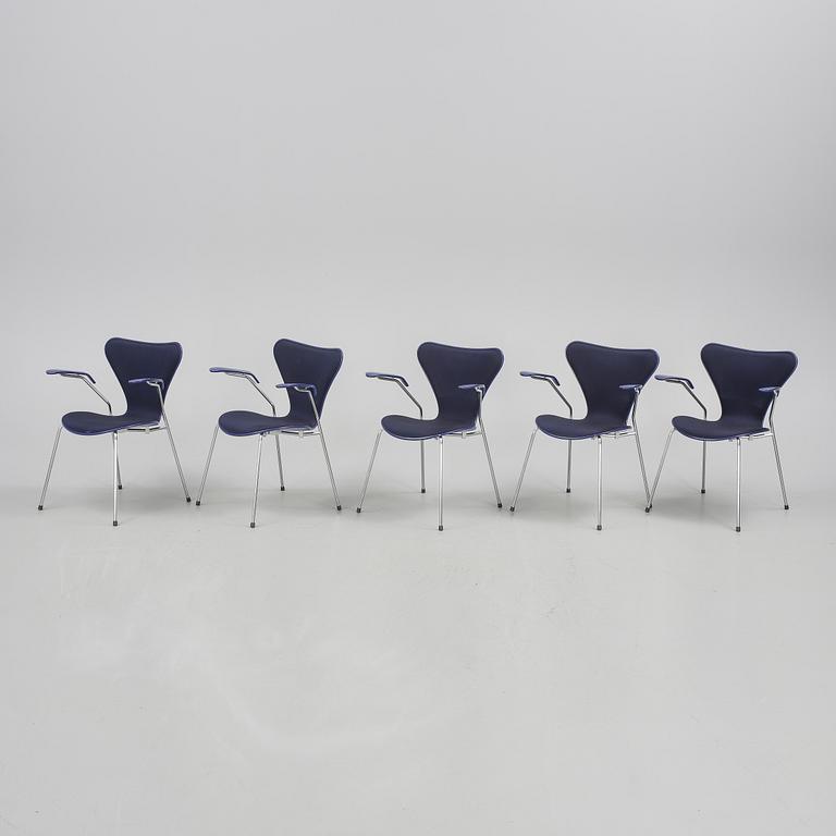 KARMSTOLAR, 5 st, "sjuan", Arne Jacobsen för Fritz Hansen, modell formgiven 1955.