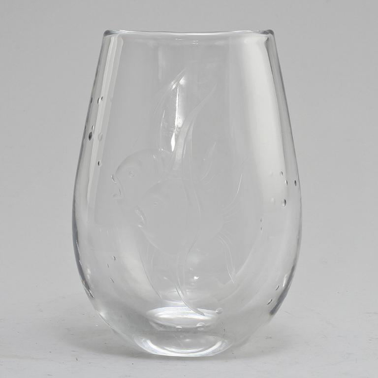 VAS, glas, Vicke Lindstrand, Kosta, omkring 1900-talets mitt.