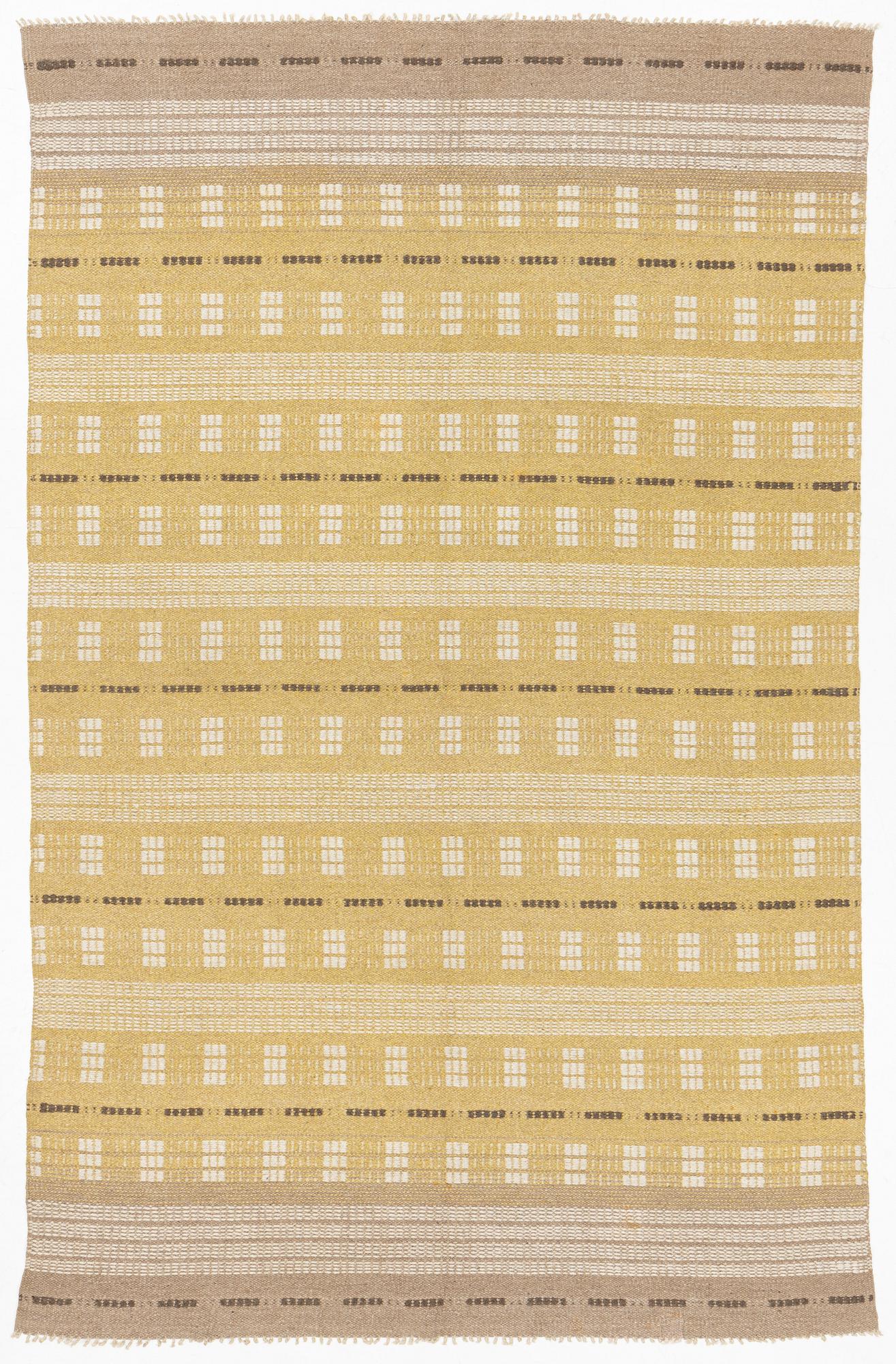 Matta  tuskaft i relief, ca 305 x 200 cm.