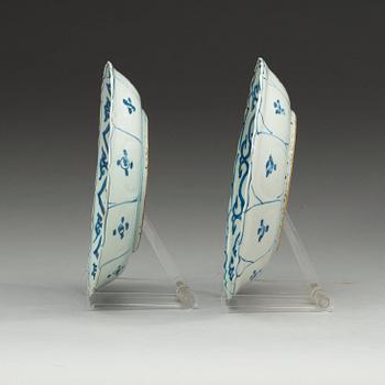 A set of two blue and white kraak dishes, Ming dynasty, Wanli (1572-1620).