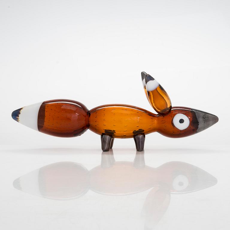 Klaus Haapaniemi, veistos, lasia, "Punaselkä", Iittala. Signeerattu Klaus H. Iittala 717/1000.