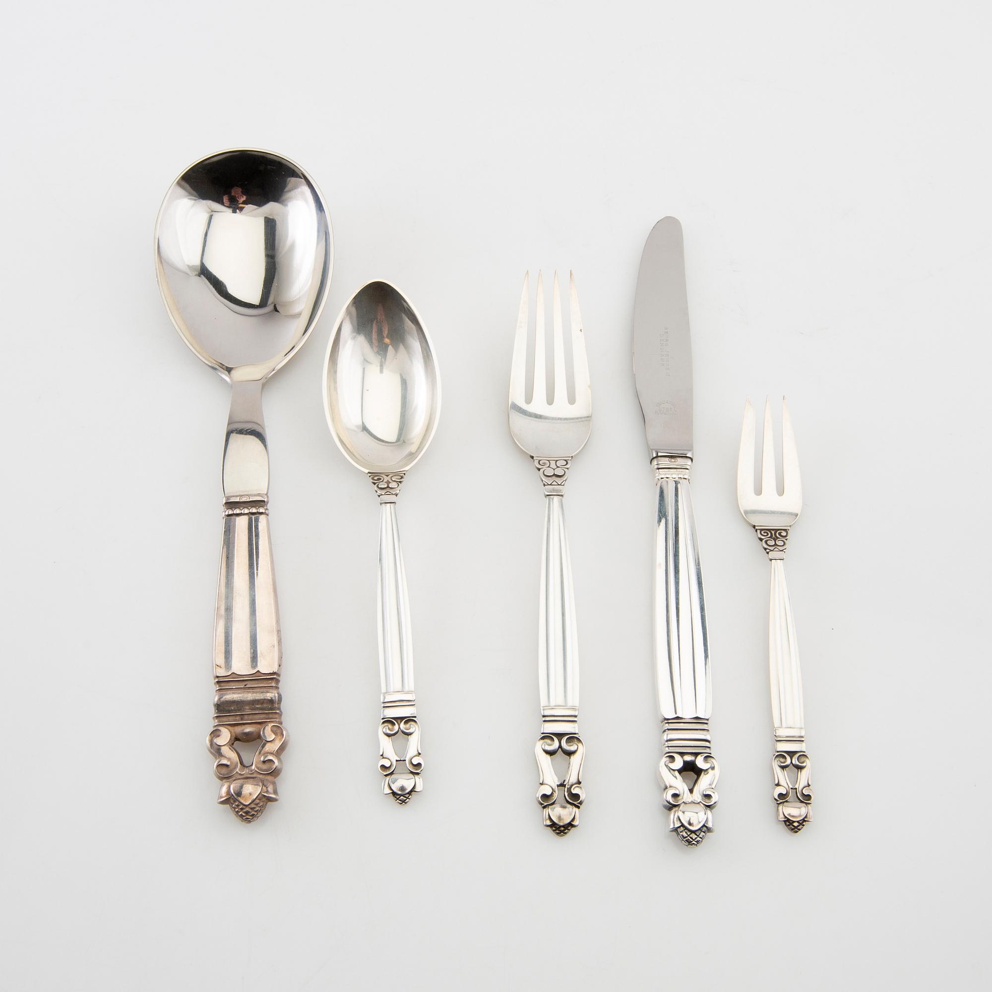 Johan Rohde, Cutlery 15 dlr "Konge/Acorn" sterling silver for Georg Jensen, Denmark.