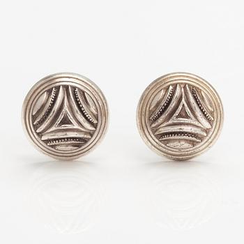 A pair of sterling silver earrings, model 949. Kalevala Koru, Helsinki 1984.