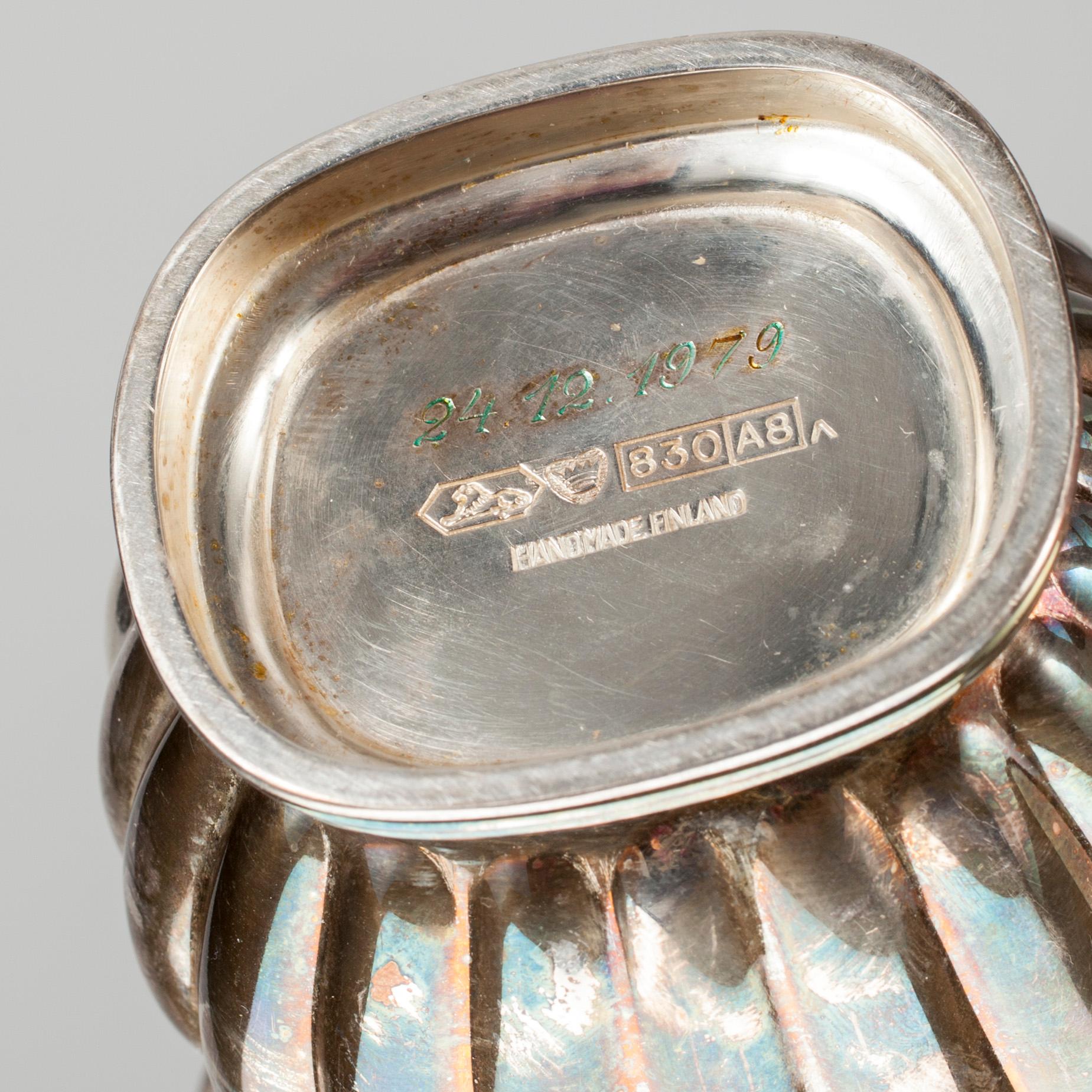 KAFFESERVIS, 3 delar, silver, biedermeierstil, Kultakeskus Oy, Tavastehus, 1978-79. Totalvikt 1572g.