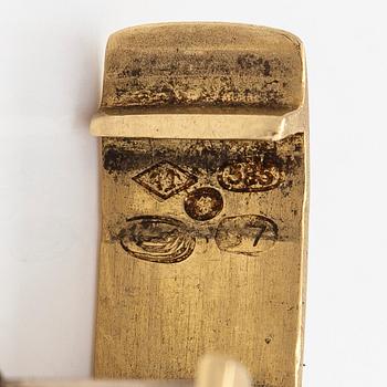 Corum, Tillander, armbandsur, 14 x 16 mm.