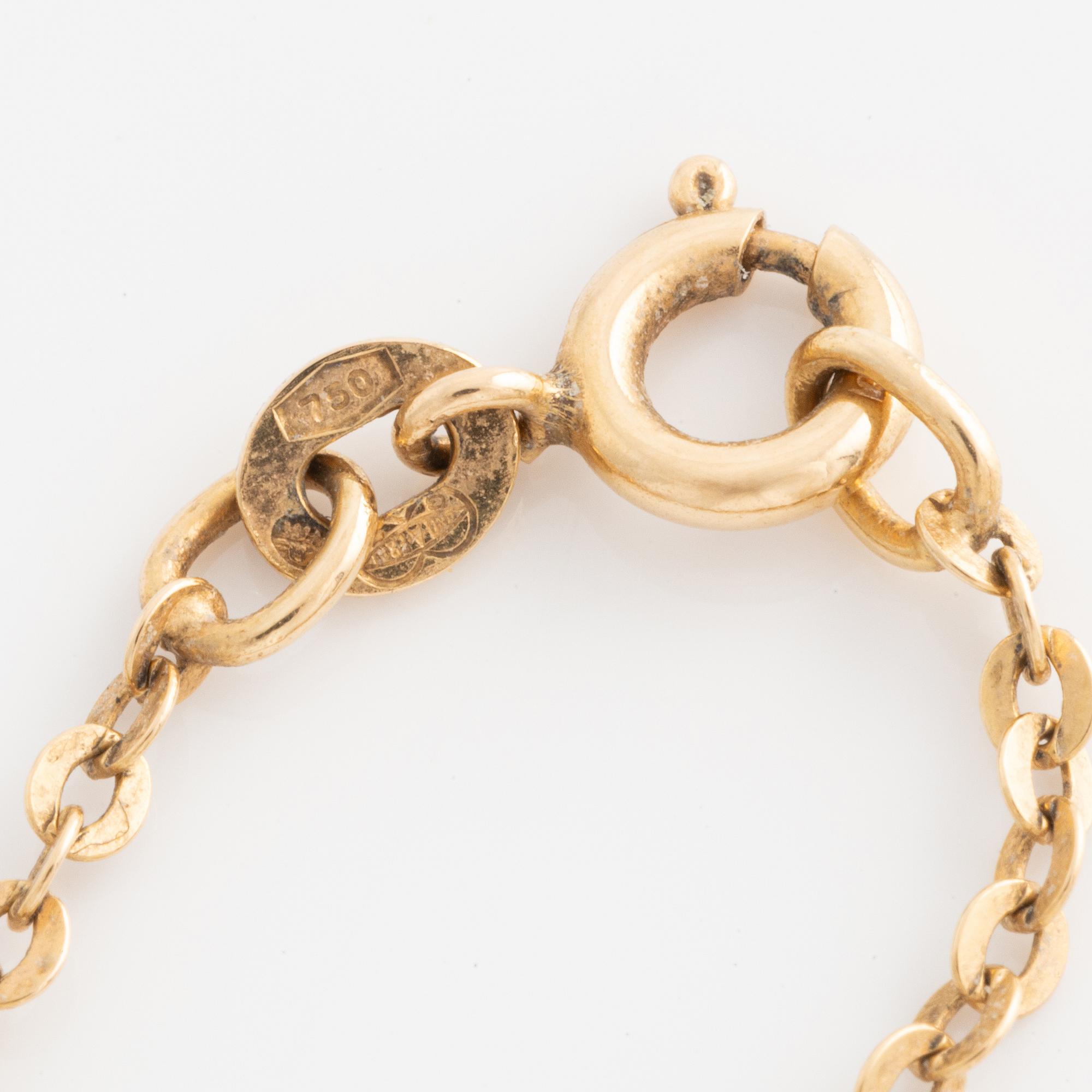 Chain with medallion, 18K gold,