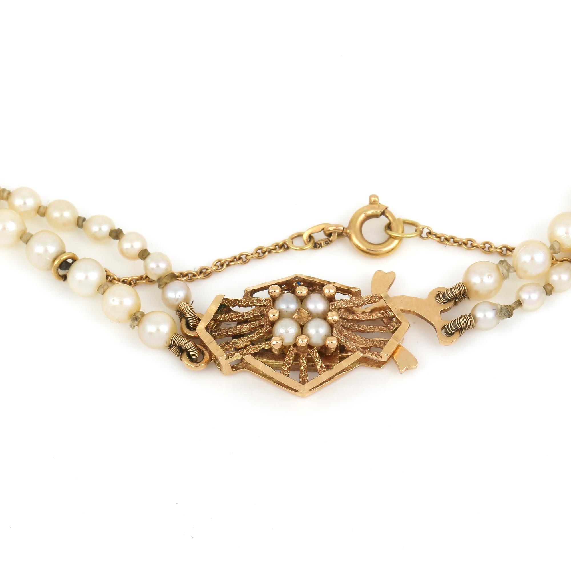 COLLIER, med odlade pärlor samt lås i guld 18 k, 1900-tal.