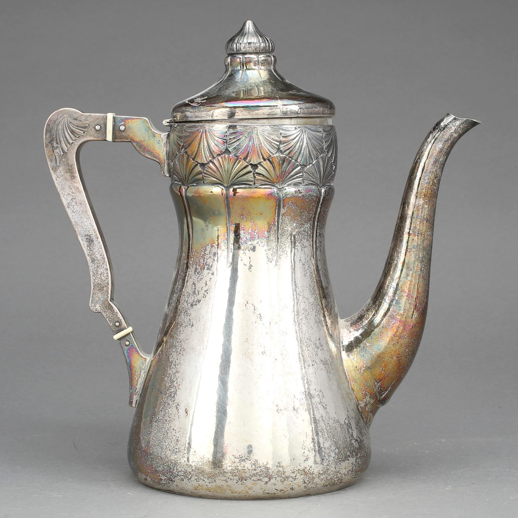 KAFFEKANNA, silver, jugend, Harry Sandelius, Lund, 1926. Vikt ca 850g.