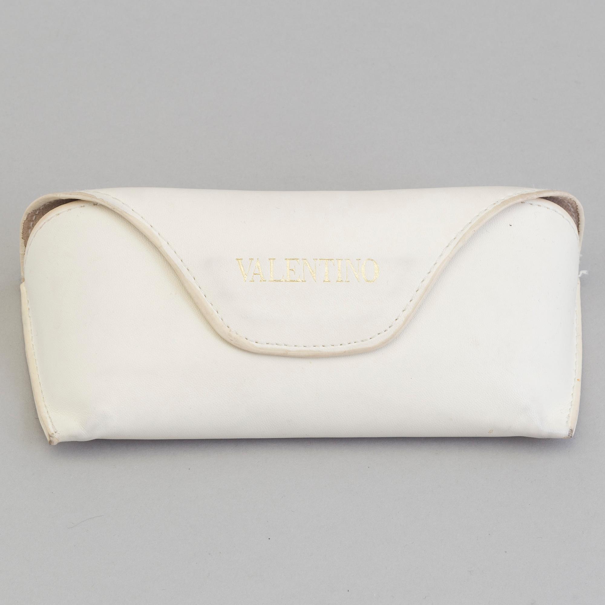 SOLGLASÖGON, Valentino.