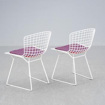 STOLAR, ett par, "Sidechair", Harry Bertoia, Knoll, 1970-90-tal.