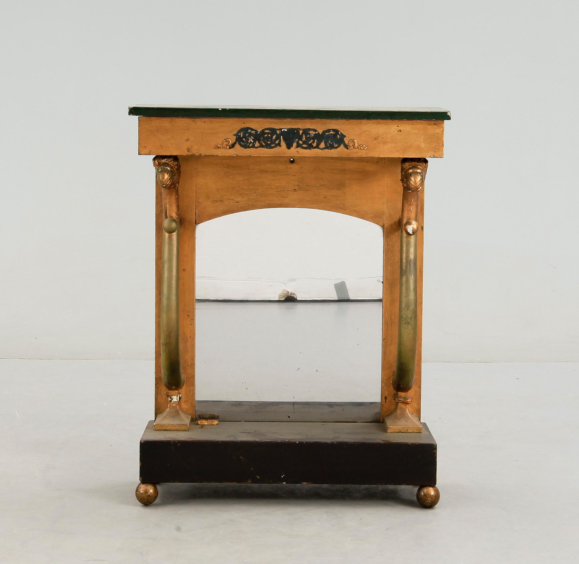 KONSOLBORD, senempire, 1800-talets mitt.