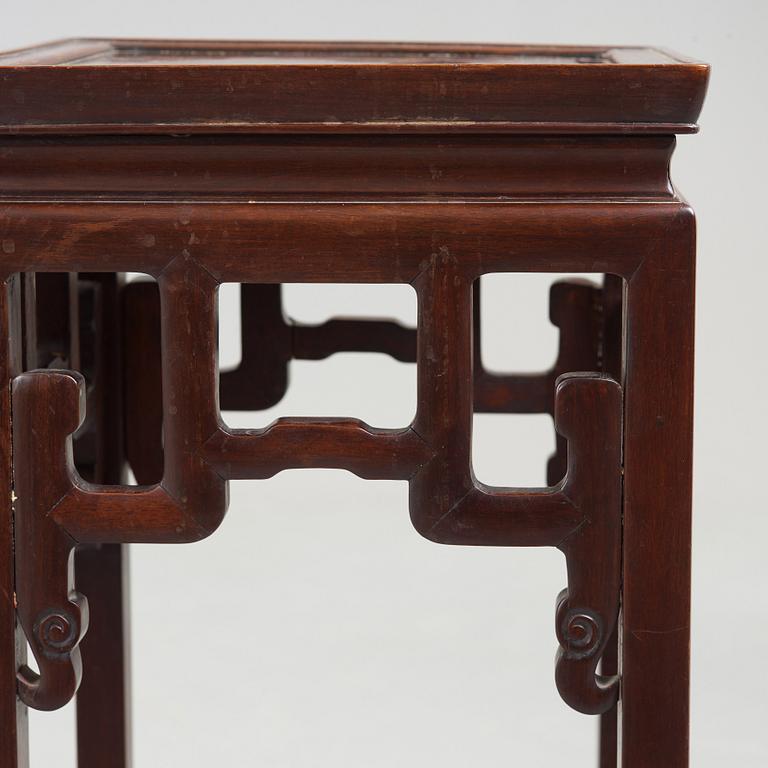 A pair of hardwood pedestals, China, first half of the 20th Century.