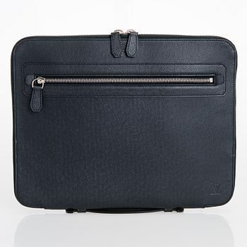 Louis Vuitton, a Taiga 'Vladimir' Business Portfolio.