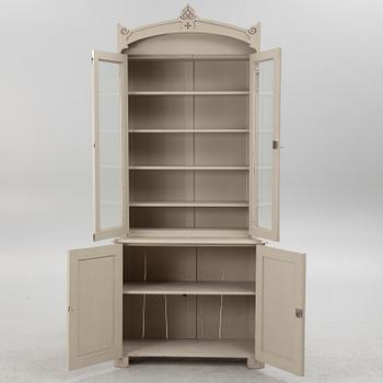 A Neo-Renaissance display cabinet, circa 1900.