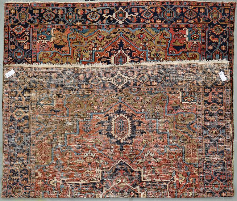 MATTA, semiantik/old, Heris, ca 320x230 cm.