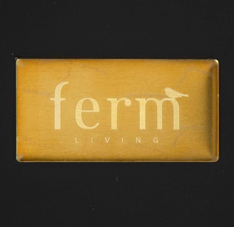 Spegel, "Pond Mirror Large", Ferm Living, Danmark.