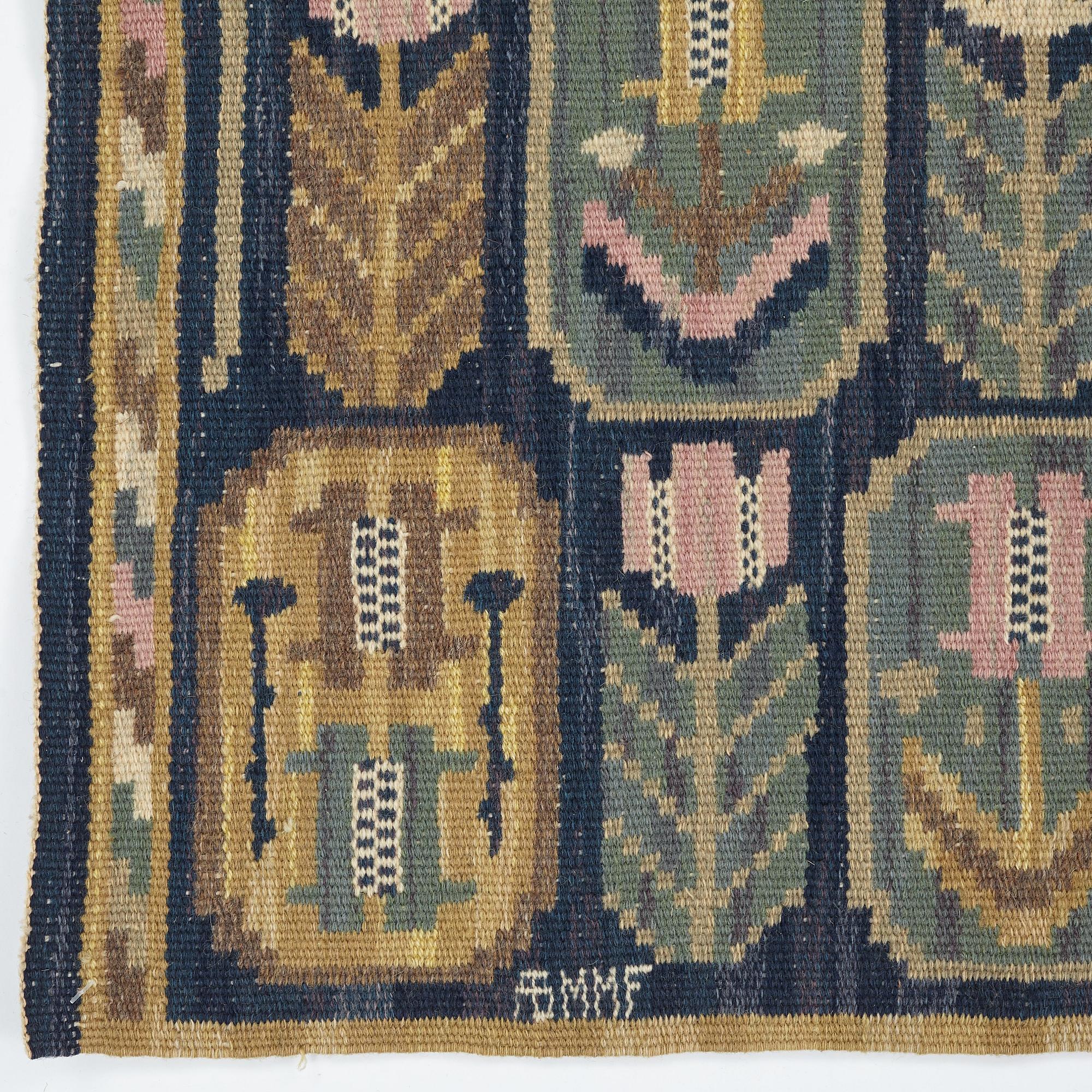 Märta Måås-Fjetterström, vävnad, "Medaljongerna", rölakan, ca 39,5-40,5 x 83 cm, signerad AB MMF.