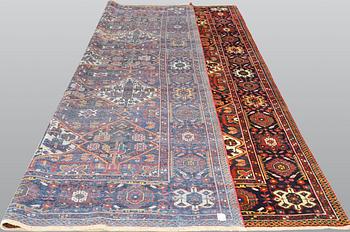 Matta, Bakhtiari, ca 382 x 268 cm.