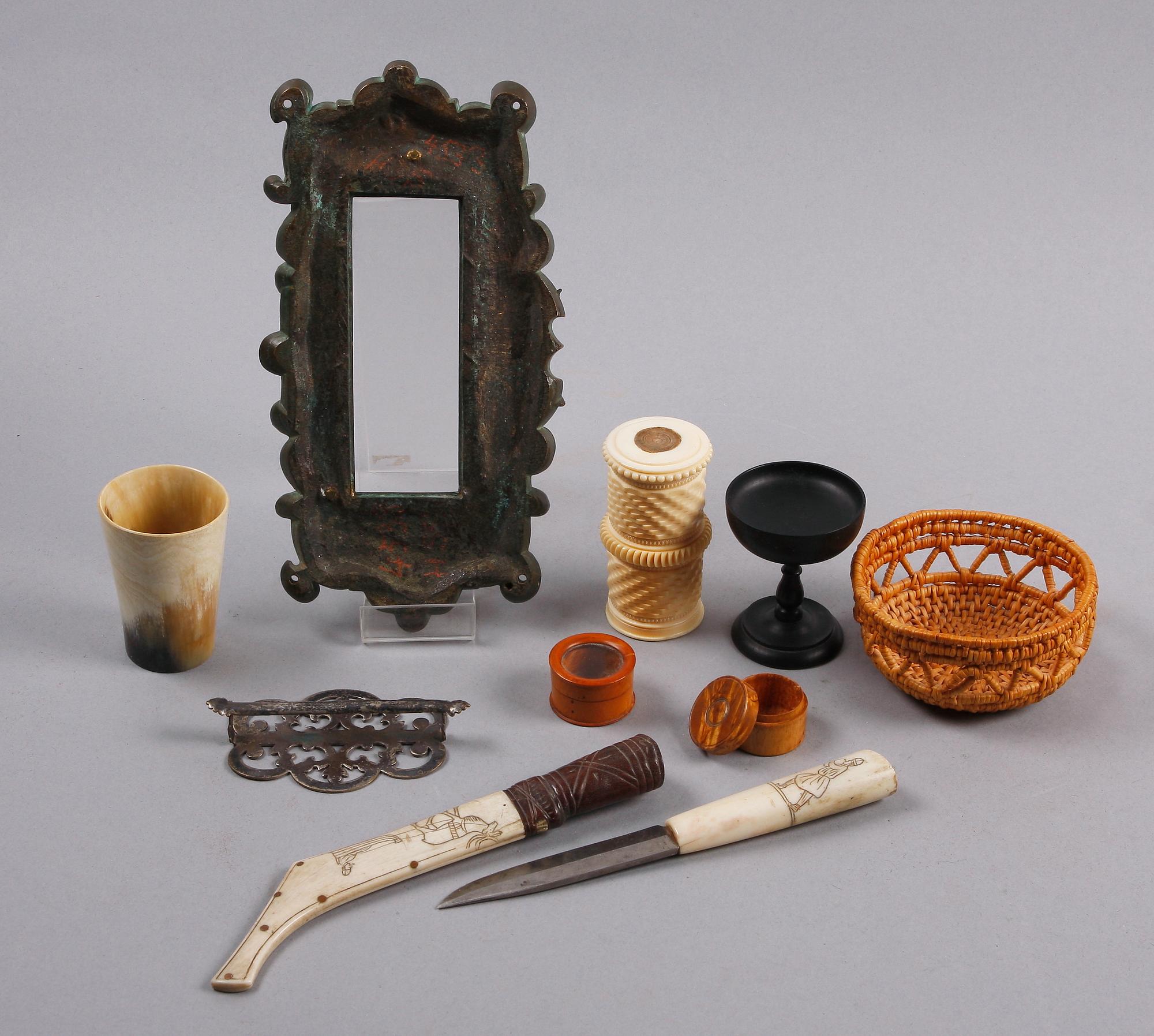 PARTI DIVERSE, 9 delar, flertal olika material, 1800-1900-tal.