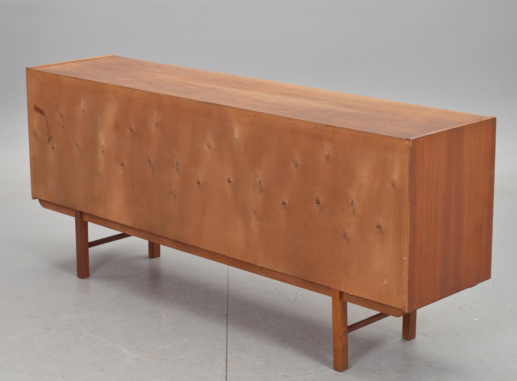 SIDEBOARD, 1900-talets andra hälft.