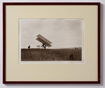 Jacques Henri Lartigue, “Zissou takes off in his ZYX24”, Rouzat, 1910.