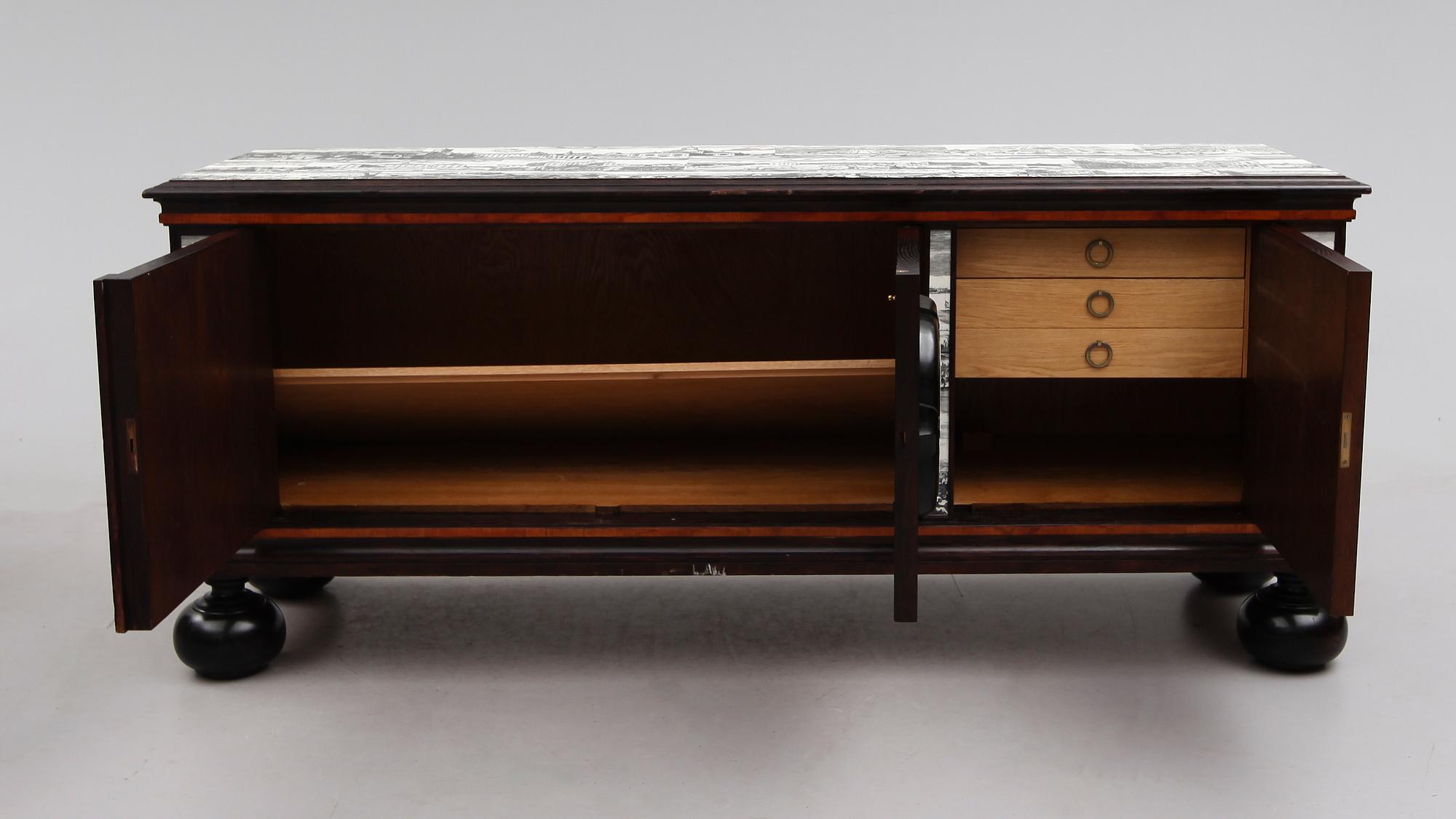 SIDEBOARD, barockstil, 1900-talets första hälft.