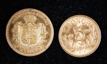 GULDMYNT, 10 Kr resp 5 Kr, 1883 resp 1901. Vikt 7 gram.