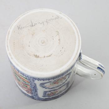 MUGG, porslin, Kina, Qianlong 1736-1795.
